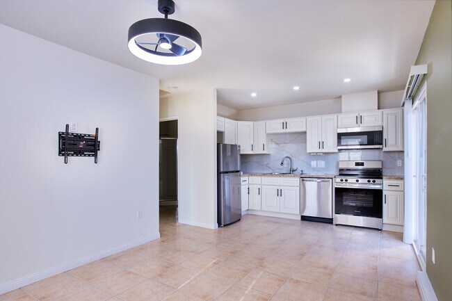 Espacio vital - 6383 Lake Arago Ave