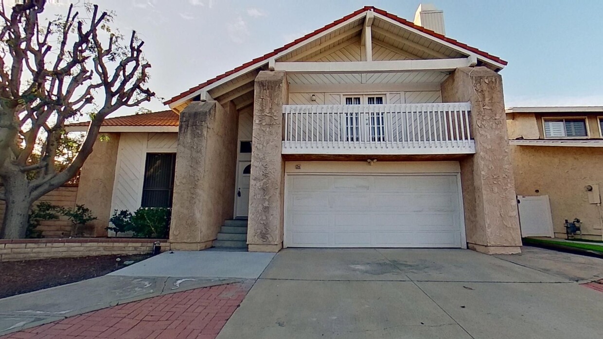 Foto principal - Beautiful 4 Bed 3 Bath Pool Home in Irvine!