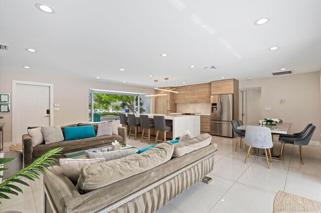 Foto del edificio - 2112 NE 32nd Ave