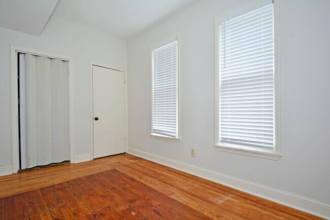 Foto del edificio - 920 22nd Ave NE