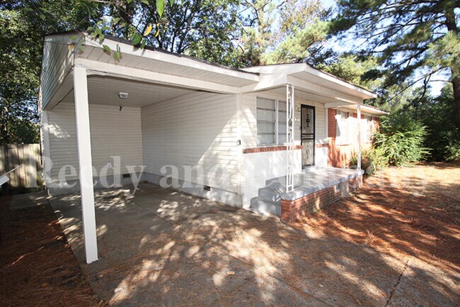 Building Photo - 3021 S Perkins Rd