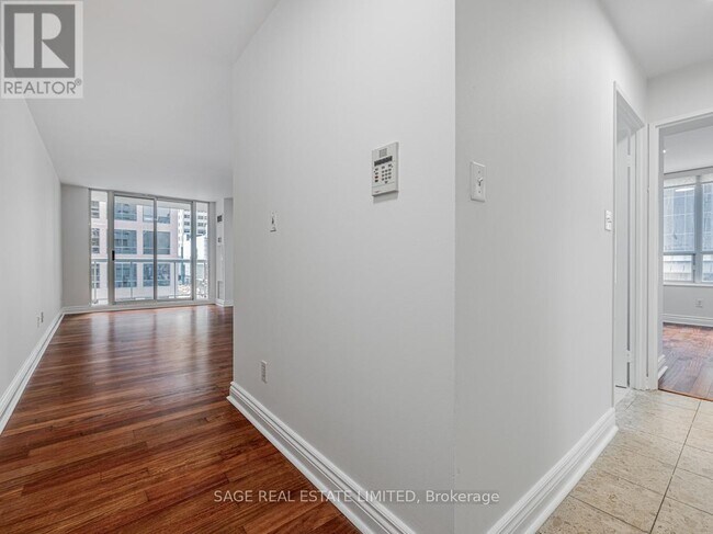 Building Photo - 43 Eglinton Ave E