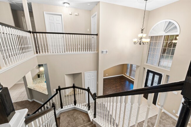 Building Photo - 15718 Stroudwater Ln