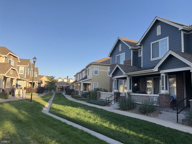 Foto del edificio - 2 br, 2.5 bath Townhome - 16179 East Gedde...