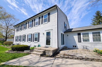 Building Photo - 33734 Bayview Dr