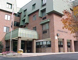 Foto principal - 120 E Franklin St