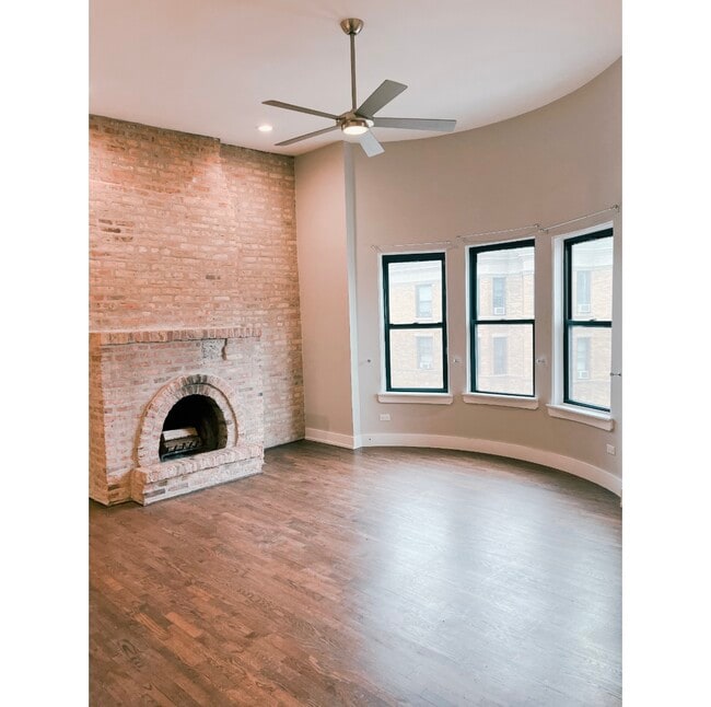 Foto del edificio - 2952 N Halsted St