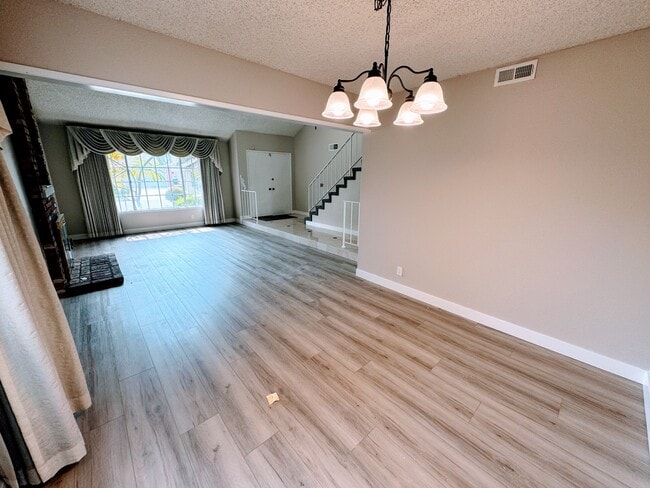 Building Photo - 13029 Semora Dr