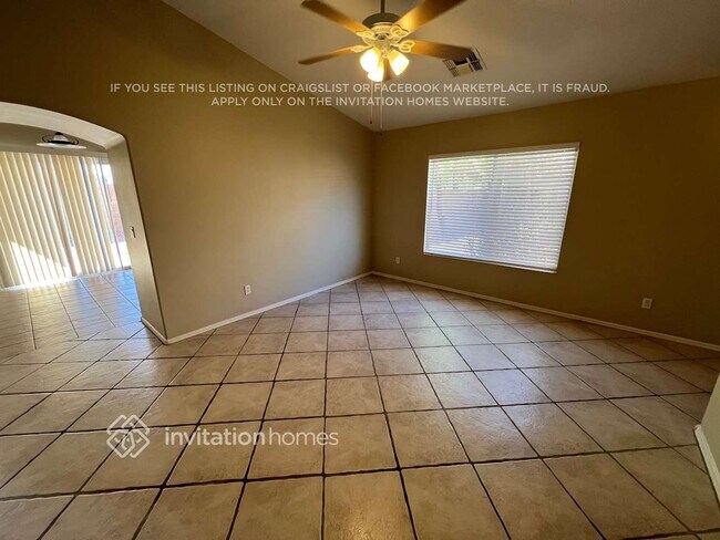 Building Photo - 12110 N 130th Dr