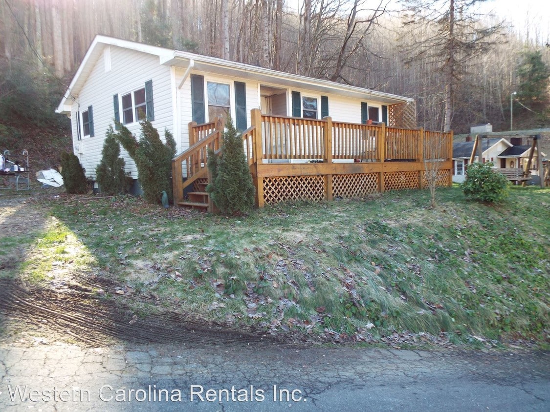 21 Red Bridge Ln, Sylva, NC 28779 House Rental in Sylva, NC
