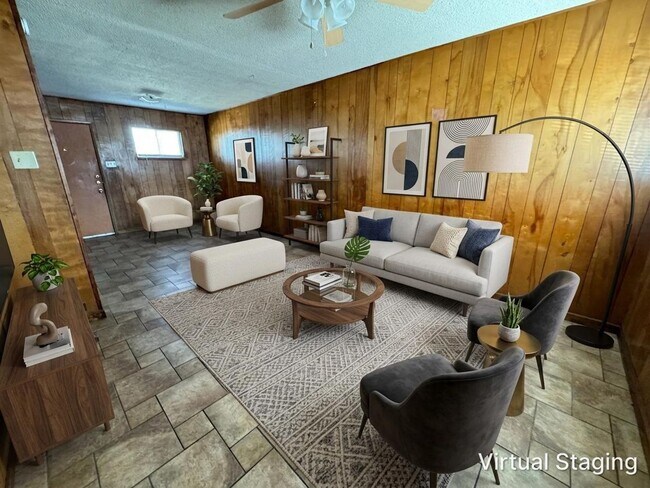 Foto del edificio - 807 W Hallmark Ave