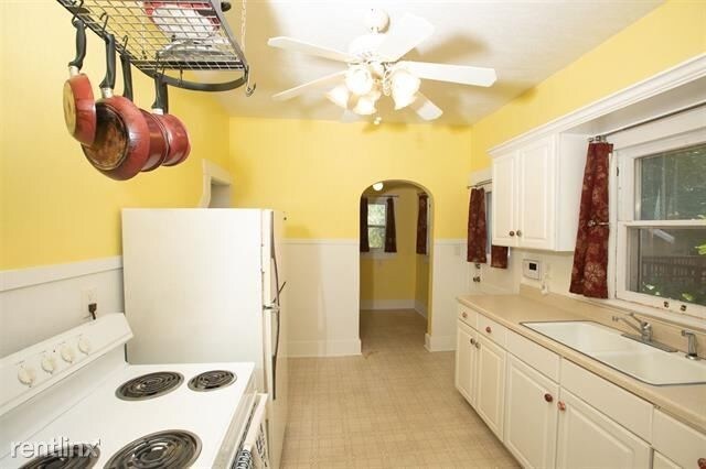 Building Photo - 3 br, 1 bath House - 3435 E Murdock St