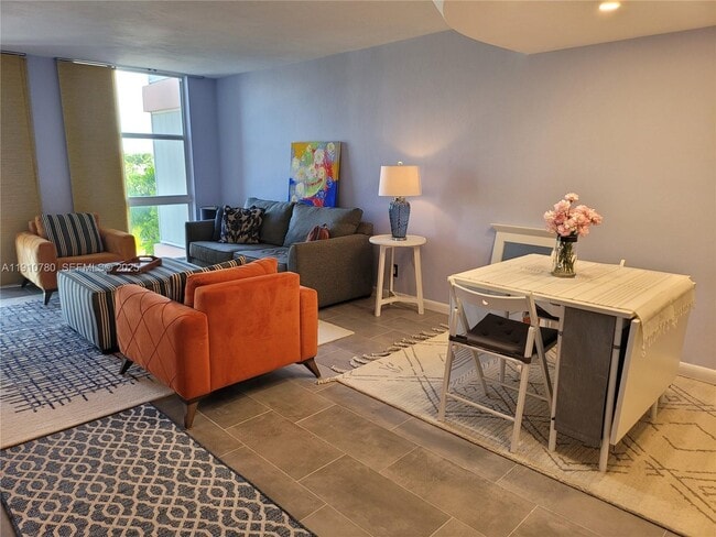 Building Photo - 1750 E Las Olas Blvd