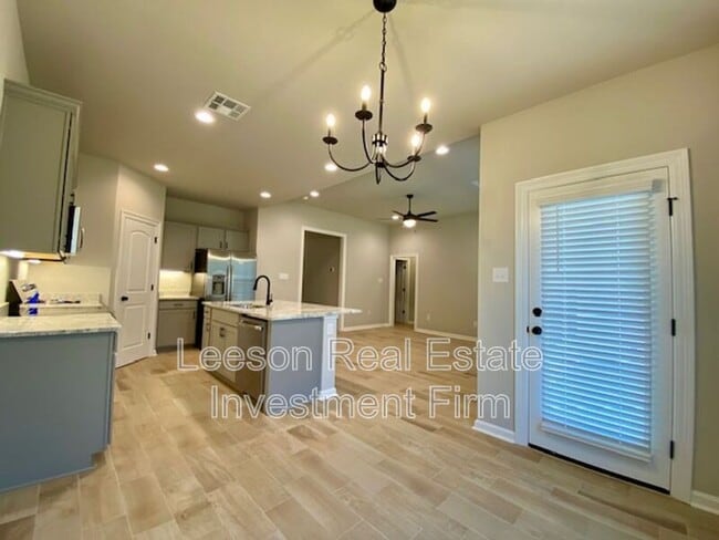 Building Photo - 421 Zinfandel Pl