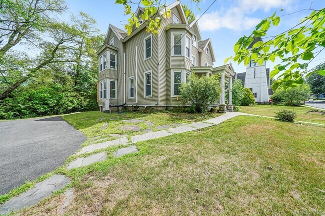 Building Photo - 34 Market St