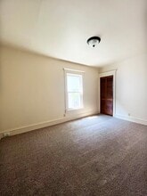 Building Photo - 2006 Kinzie Ave