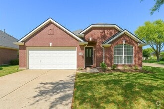 Building Photo - 1811 Standing Oak Ct