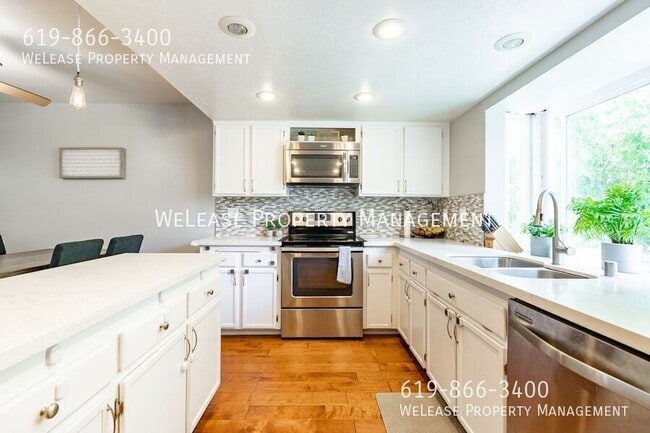 Building Photo - 2061 Haller St