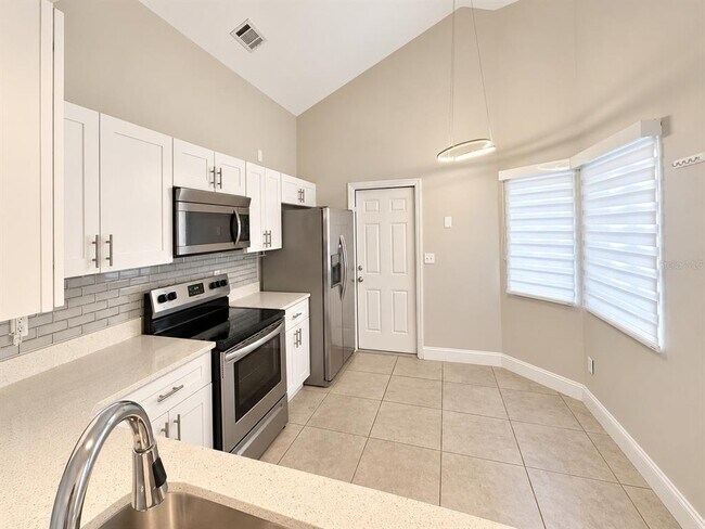 Foto del edificio - 145 Pinewood Cir