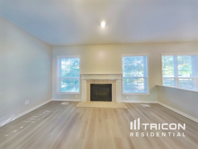 Building Photo - 202 Harris Ct