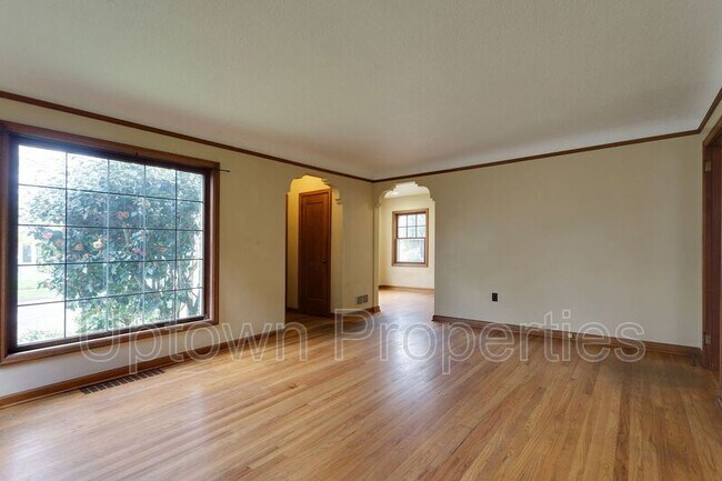 Foto del edificio - 1644 N Willamette Blvd