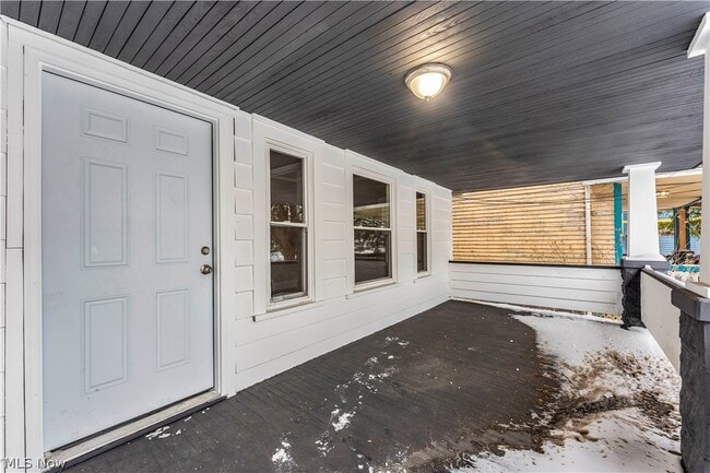 Foto del edificio - 9409 Denison Ave