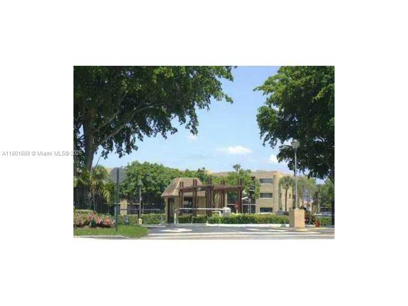 Primary Photo - 8025 SW 107th Ave