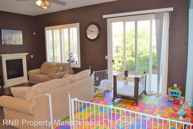 Building Photo - 3 br, 2 bath House - 7761 Splendid Way
