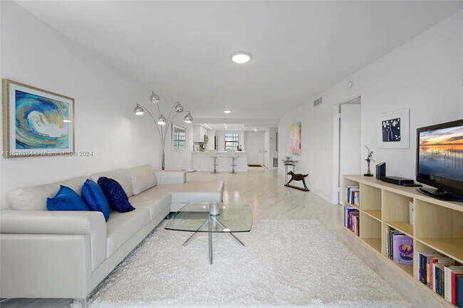 Foto del edificio - 1401 N Riverside Dr