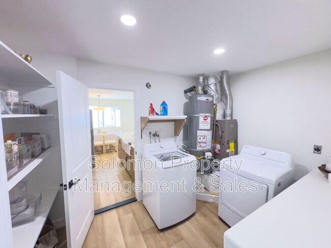 Foto del edificio - 3564 Thunder Dr