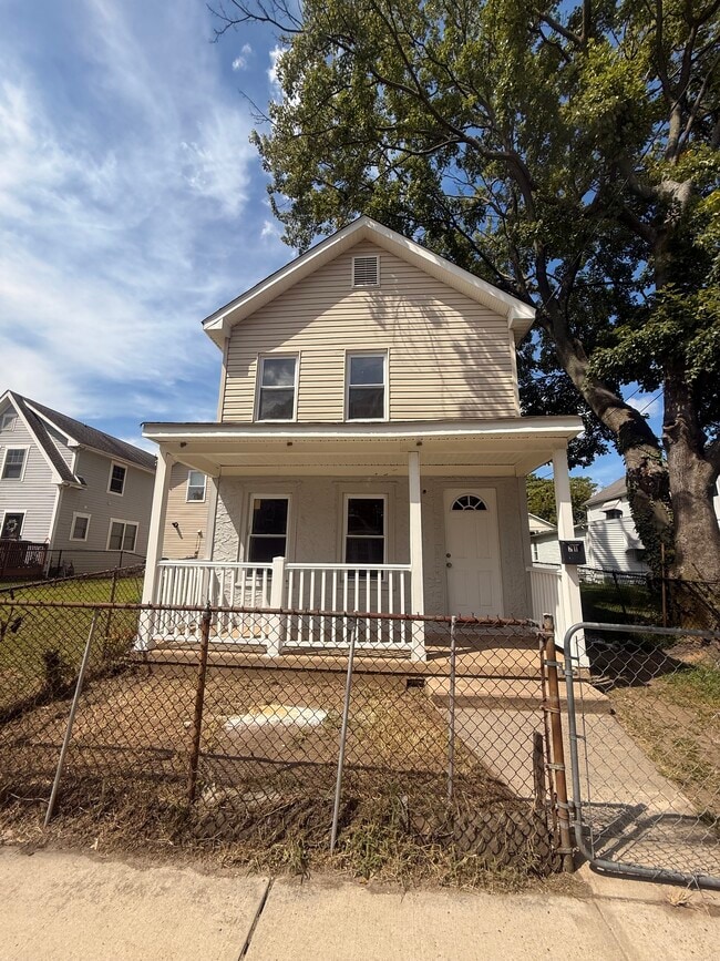 21 Avenue A