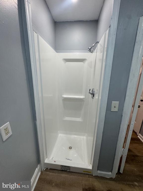 Foto del edificio - 327 N 6th St