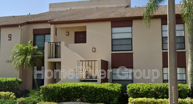 Building Photo - 2597 Countryside Blvd