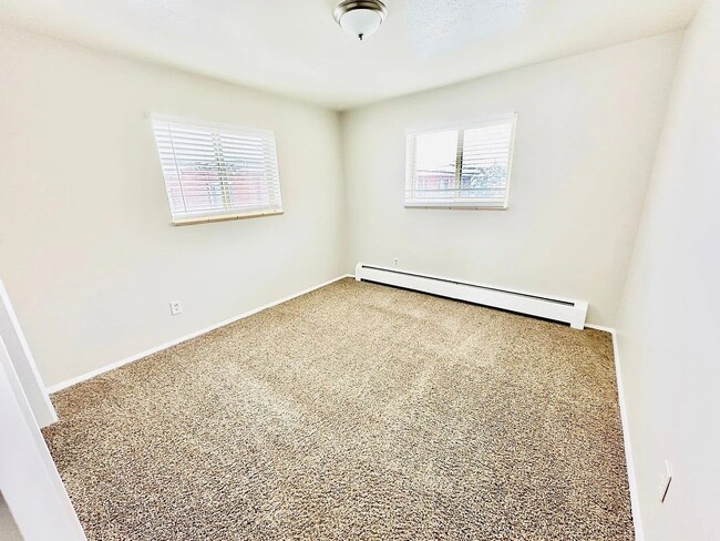 Foto del edificio - Royal Oaks