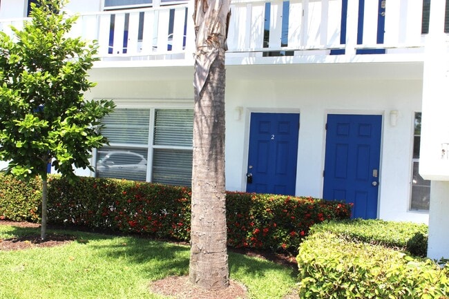 Building Photo - 2929 SE Ocean Blvd