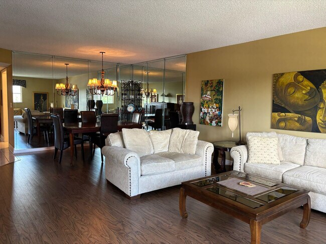 Foto del edificio - 4751 NW 21st St