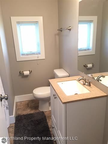 Building Photo - 3 br, 1 bath House - 1106 Titus Avenue