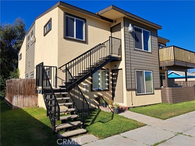 Building Photo - 1624 W Edinger Ave