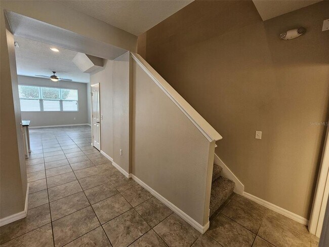Building Photo - 5128 Crown Hvn Dr