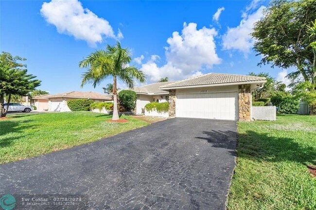 Building Photo - 11233 NW 20th Dr