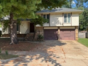 Building Photo - 1417 W Highland St
