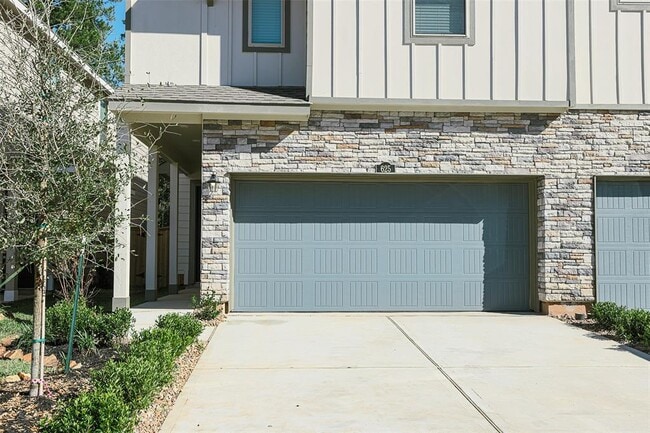 Building Photo - 625 Royal Arch Dr
