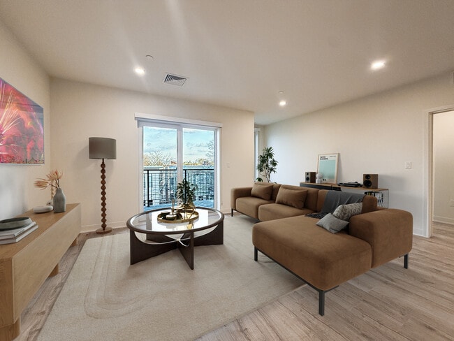 Building Photo - 17 Argyle St