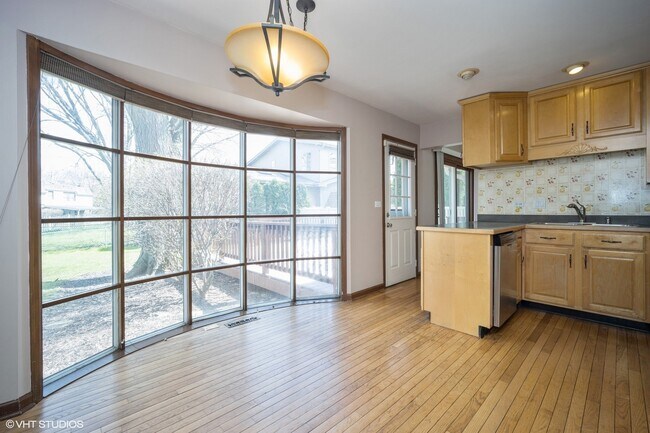 Building Photo - 1627 Princeton Ave