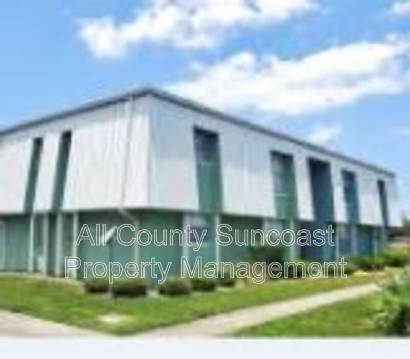 Foto principal - 7450 35th St N