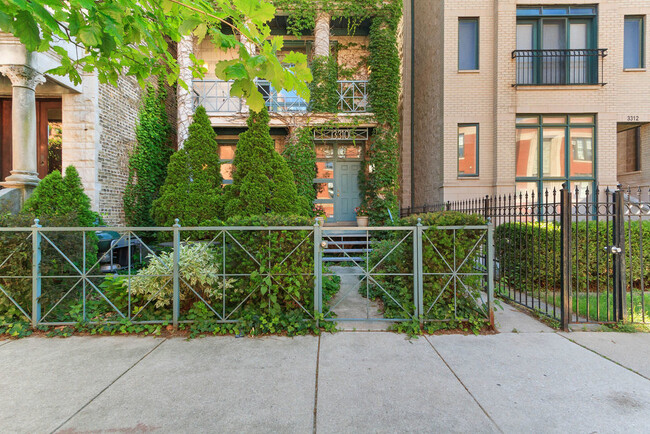 Building Photo - 3310 N Clifton Ave