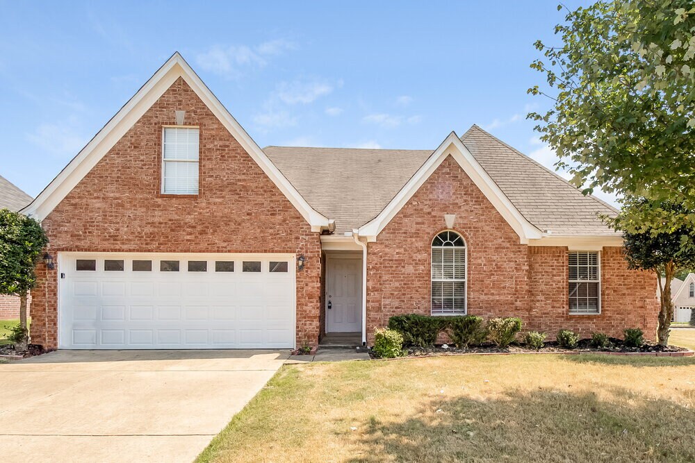 Foto principal - 7100 Maple Grove Rd