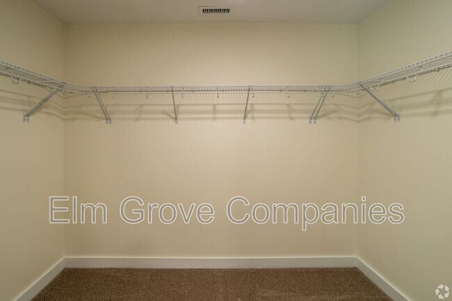 Building Photo - 58 Monroe Dr