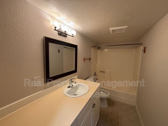 Foto del edificio - 14517 NE 40th St