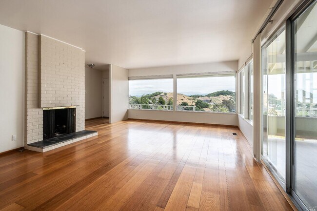 Foto del edificio - 307 Vía La Cumbre